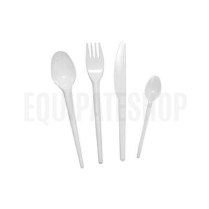 Cubiertos plásticos